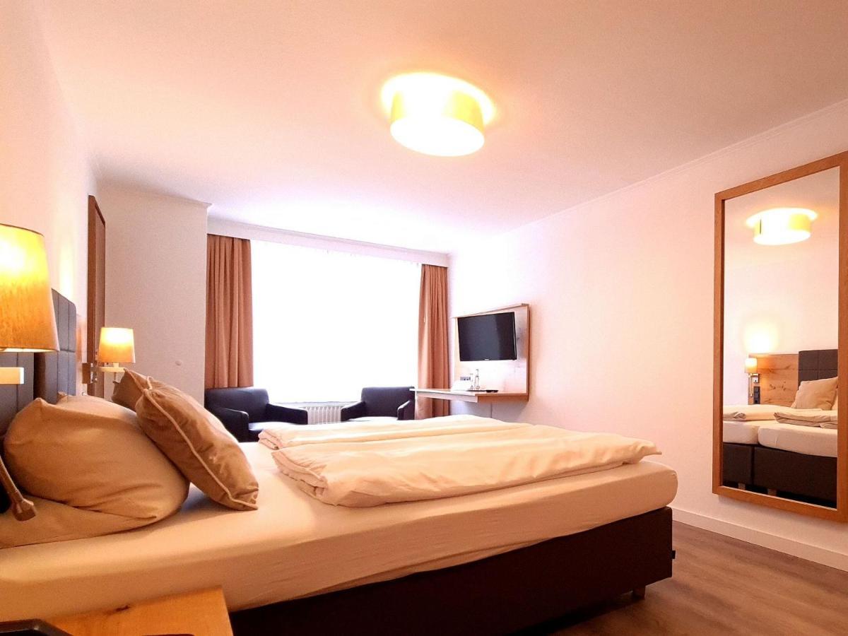 משדה Hotel Hollaender Hof מראה חיצוני תמונה